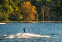 *Isle Jourdain Teleski Nautique Du Gers 5 camping isle jourdain activités lac